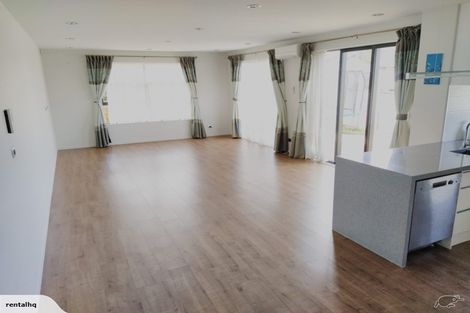 Photo of property in 14 Golden Morning Drive, Albany Heights, Auckland, 0632