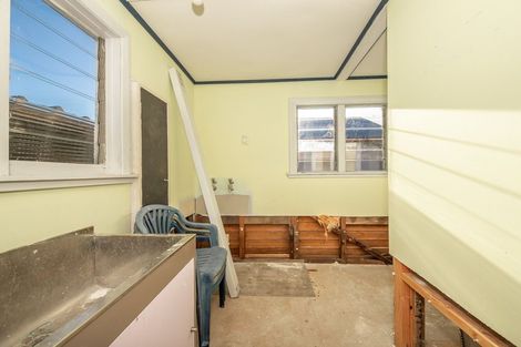 Photo of property in 21 Gladstone Street, Westport, 7825