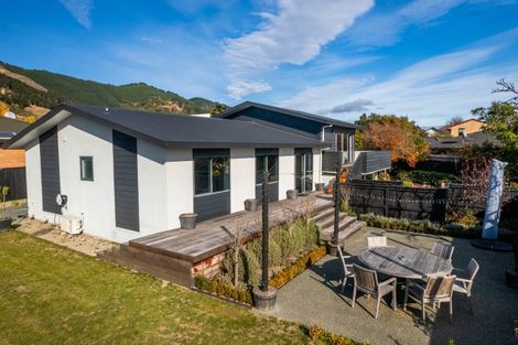 Photo of property in 8 Squire Way, Richmond, 7020