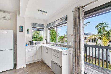 Photo of property in 85 Waller Avenue, Bucklands Beach, Auckland, 2012