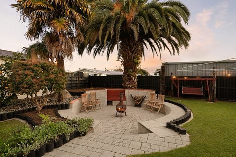 Photo of property in 19 Clematis Avenue, Pukete, Hamilton, 3200