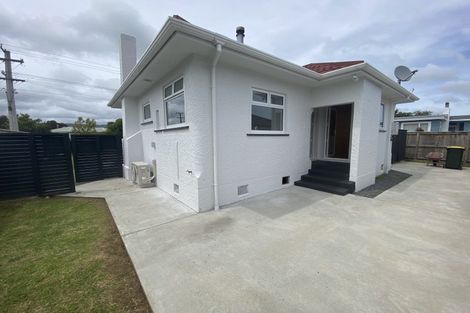 Photo of property in 95 Bartholomew Road, Levin, 5510