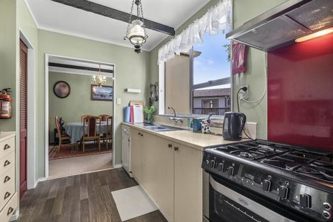 Photo of property in 27 Solander Place, Whitby, Porirua, 5024