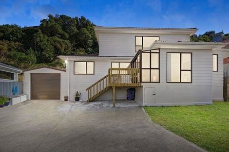 Photo of property in 41 Wye Street, Island Bay, Wellington, 6023