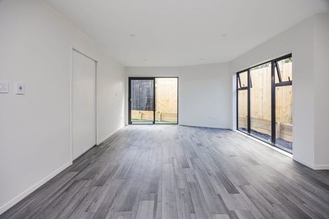 Photo of property in 16e Imrie Avenue, Mangere, Auckland, 2022