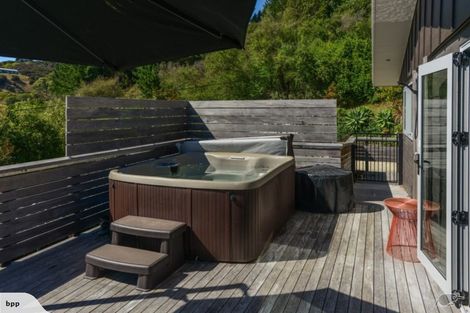 Photo of property in 304 Hill Road, Eskdale, Napier, 4182