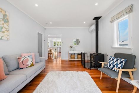 Photo of property in 9 Tarawera Road, Johnsonville, Wellington, 6037