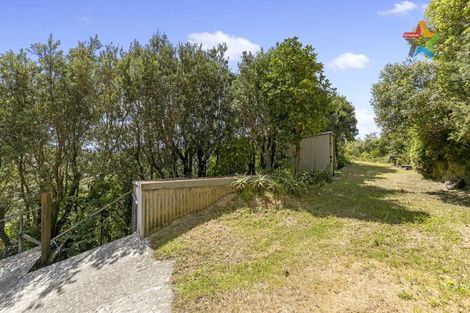 Photo of property in 89 Miromiro Road, Normandale, Lower Hutt, 5010