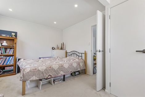 Photo of property in 103 Hutchinsons Road, Bucklands Beach, Auckland, 2014