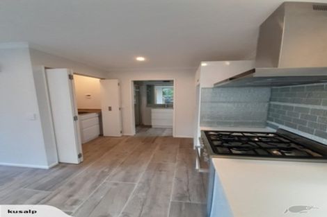 Photo of property in 31 Percy Dyett Drive, Karori, Wellington, 6012