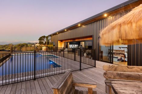 Photo of property in 574 Mokau Road, Mimi, Urenui, 4377