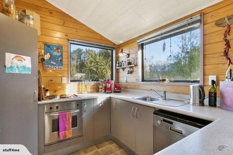 Photo of property in 4 Koutunui Road, Athenree, Katikati, 3177