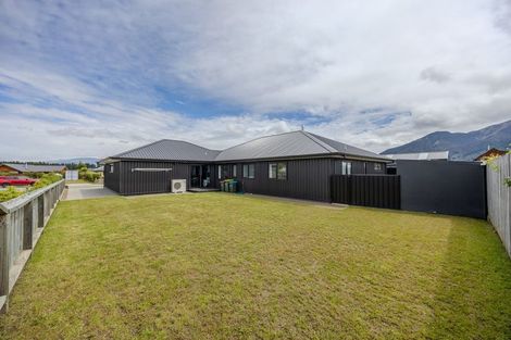 Photo of property in 7 Dingle Street, Lake Hawea, 9382