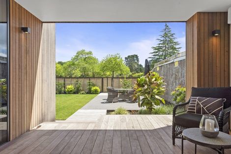 Photo of property in 12 Jellicoe Drive, Hamilton East, Hamilton, 3216