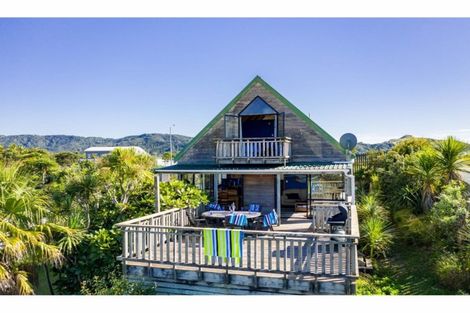 Photo of property in 52 Cullen Street, Mangawhai Heads, Mangawhai, 0505