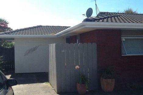 Photo of property in 2/18 Clovelly Road, Bucklands Beach, Auckland, 2012