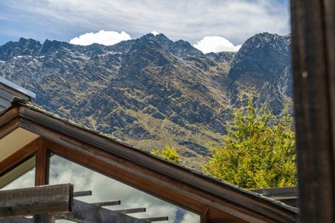 Photo of property in 4 Jackby Court, Jacks Point, Queenstown, 9371