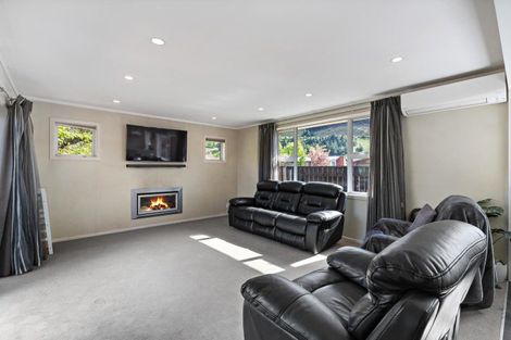 Photo of property in 12 Newcastle Street, Clyde, 9330