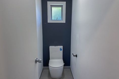 Photo of property in 39a Fairclough Road, Beach Haven, Auckland, 0626