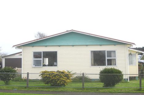 Photo of property in 11 Calgher Avenue, Waitara, 4320