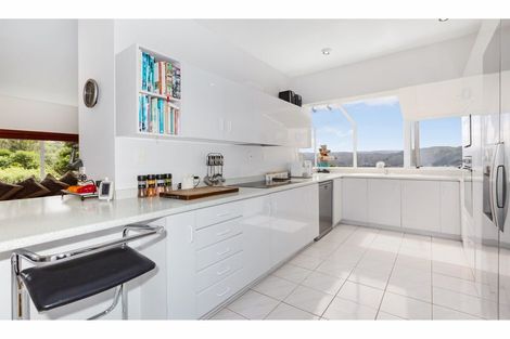 Photo of property in 15 George Gee Drive, Korokoro, Lower Hutt, 5012