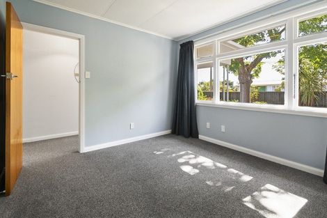 Photo of property in 18 Kent Crescent, Awapuni, Palmerston North, 4412