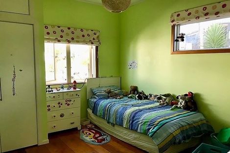 Photo of property in 39 Quebec Road, Milford, Auckland, 0620