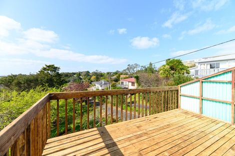Photo of property in 17 Coronation Road, Hillcrest, Auckland, 0627