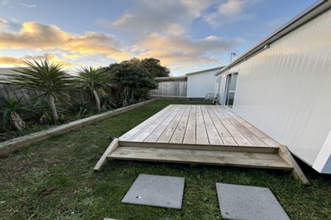 Photo of property in 7 Ross Grove, Paraparaumu, 5032