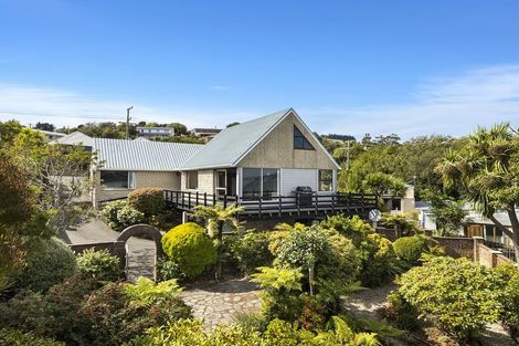 Photo of property in 16 Bayne Terrace, Macandrew Bay, Dunedin, 9014