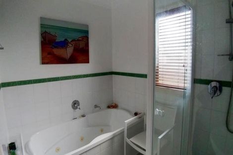 Photo of property in 17 Coventry Way, Long Bay, Auckland, 0630