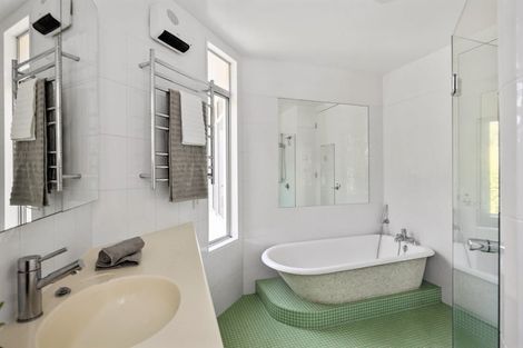 Photo of property in 18-27 Lawson Place, Mount Victoria, Wellington, 6011