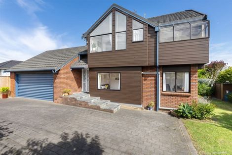 Photo of property in 1/56 Aberdeen Road, Campbells Bay, Auckland, 0620