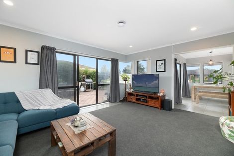 Photo of property in 24 Balmacewen Place, Mount Maunganui, 3116