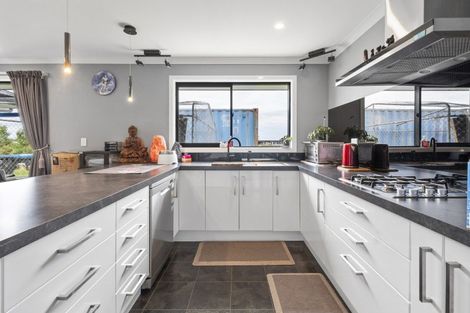 Photo of property in 12 Highland View Drive, Tokomaru, Palmerston North, 4474