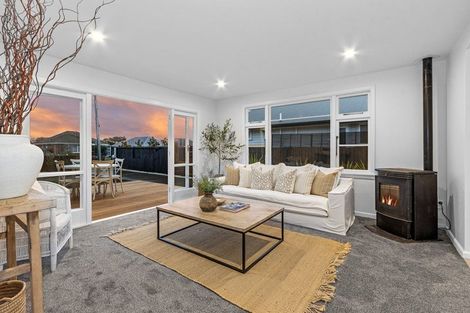 Photo of property in 57 Vivian Street, Burwood, Christchurch, 8083