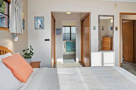 Photo of property in 11 Fleetwood Grove, Waikanae, 5036