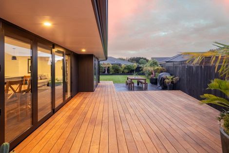 Photo of property in 112 Prestons Park Drive, Marshland, Christchurch, 8083