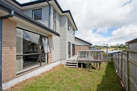 Photo of property in 29 Canyon Drive, Oteha, Auckland, 0632