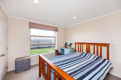 Photo of property in 33 Tennyson Avenue, Kelvin Grove, Palmerston North, 4414