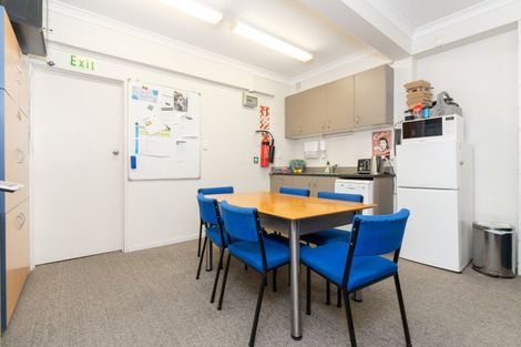 Photo of property in 13 Wallis Street, Raglan, 3225