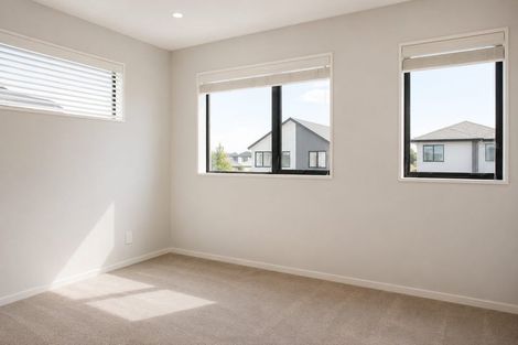 Photo of property in 42 Toanui Road, Hobsonville, Auckland, 0616