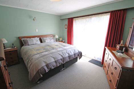 Photo of property in 69 Walton Park Avenue, Fairfield, Dunedin, 9018