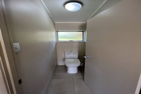 Photo of property in 2/81 Gribblehirst Road, Sandringham, Auckland, 1025