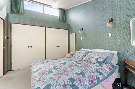 Photo of property in 23 Howard Street, Macandrew Bay, Dunedin, 9014