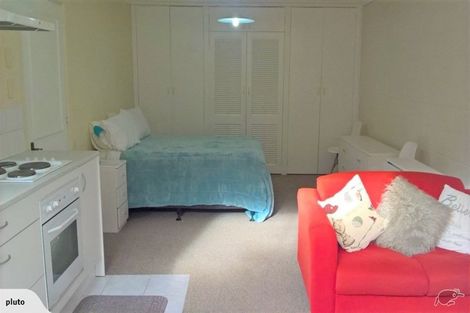 Photo of property in 3/32 Quebec Road, Milford, Auckland, 0620