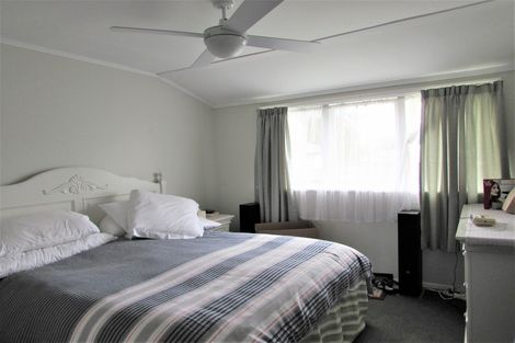 Photo of property in 1/21 Randwick Crescent, Moera, Lower Hutt, 5010