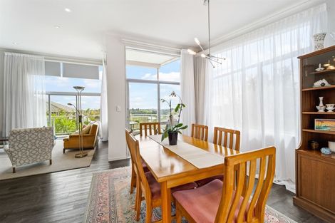 Photo of property in 74 Rivervale Grove, Stanmore Bay, Whangaparaoa, 0932
