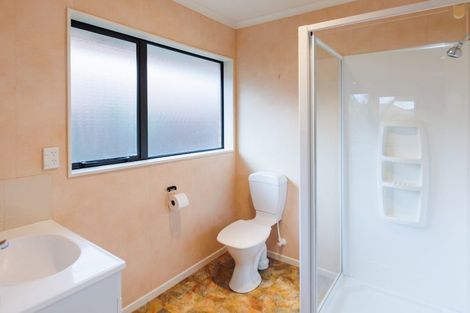 Photo of property in 1 Alpine Grove, Kelvin Grove, Palmerston North, 4414