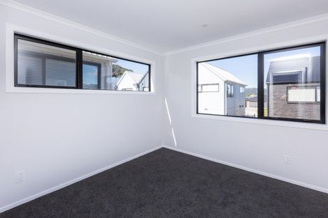 Photo of property in 12 Betty Boyes Street, Wallaceville, Upper Hutt, 5018